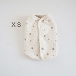 [犬服]  XSサイズ 完成品 チワワ　　　　　　　　　　　雪の結晶柄ニット 裏ボアリバーシブル パイピングベスト 背中開き