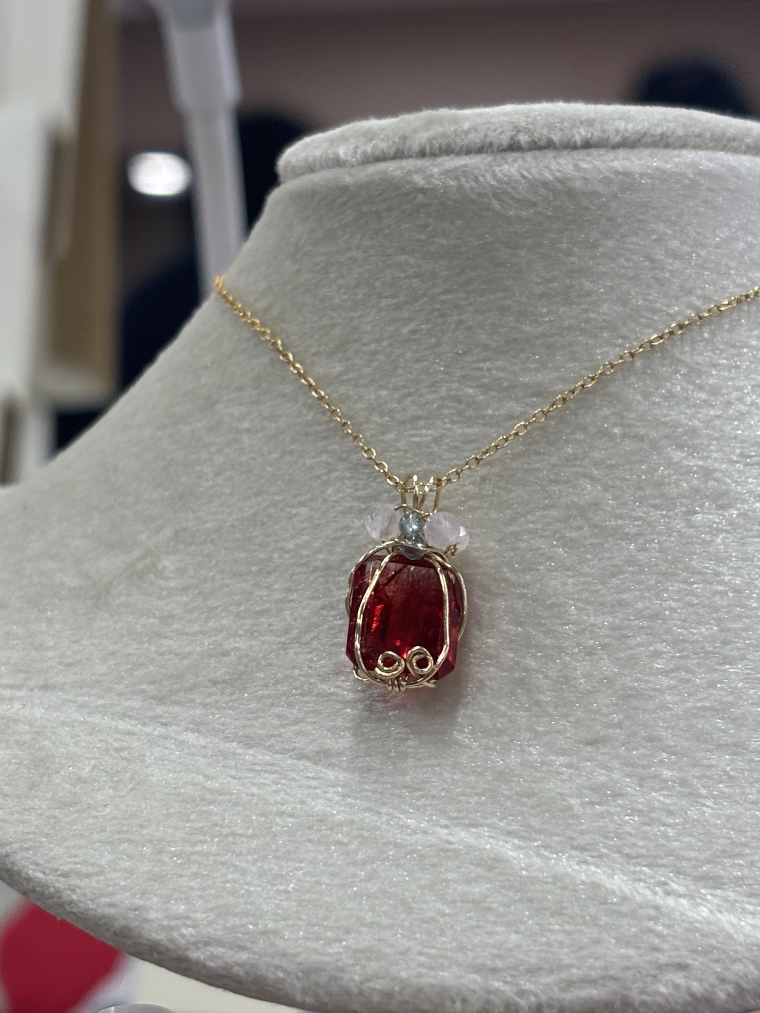 クォーツ(含浸) のペンダントトップ 6,570円
