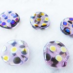 チェコビーズ　丸有機的紫ドット５個