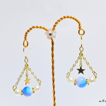 三角チェーンの星ピアス