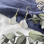 ［一点物］シーグラスと貝殻のピアス/イヤリング［アレルギー対応］