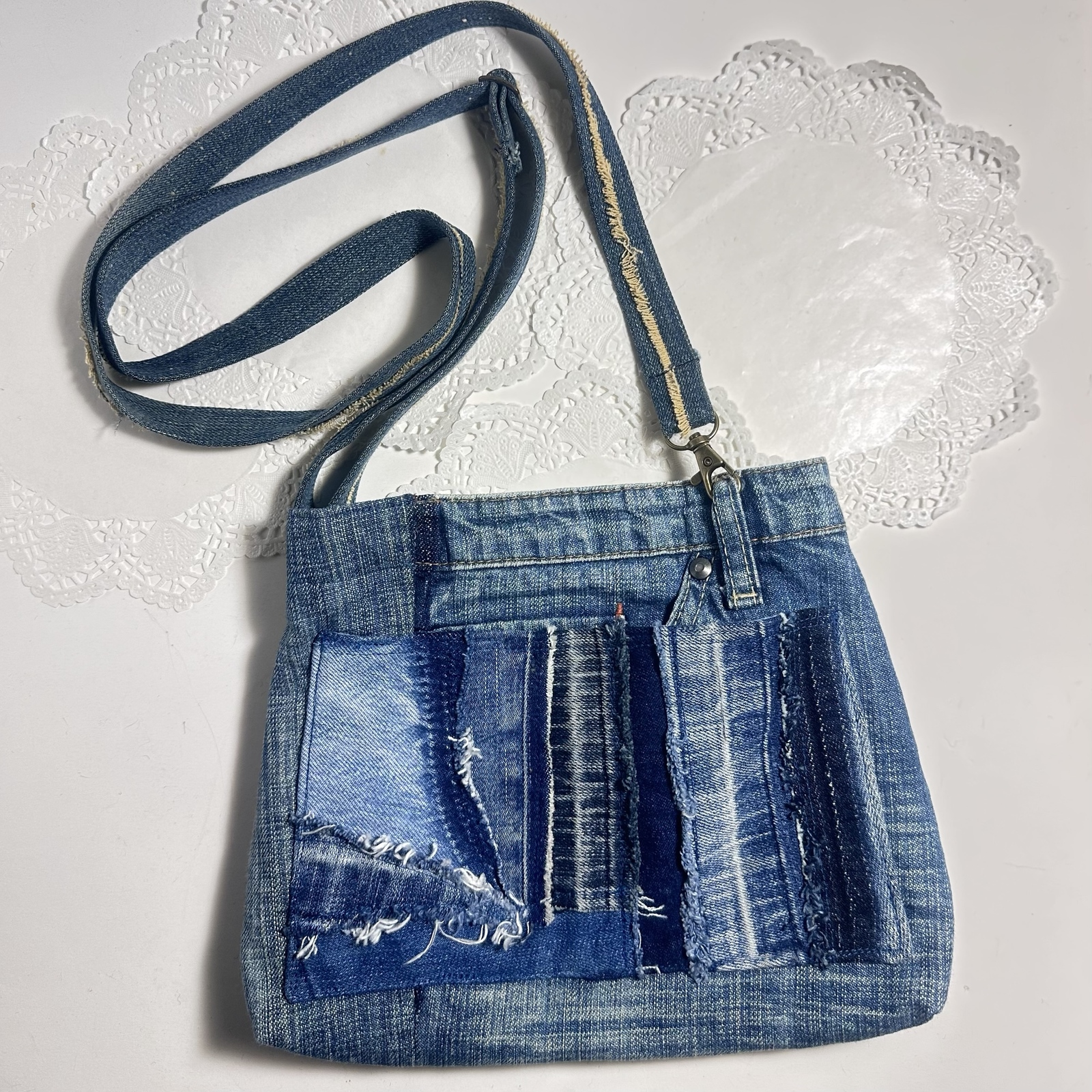 633 おはぎ大きめデニムリメイクバック　ハンドメイド 魅力的な 633 おはぎ様専用大きめデニムリメイクバック