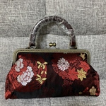 アンズルーム★ハンドメイド★2WAY★着物　帯リメイク★がま口　バッグ★ハンドバッグ★ショルダー★黒×赤　花★長財布　水筒OK