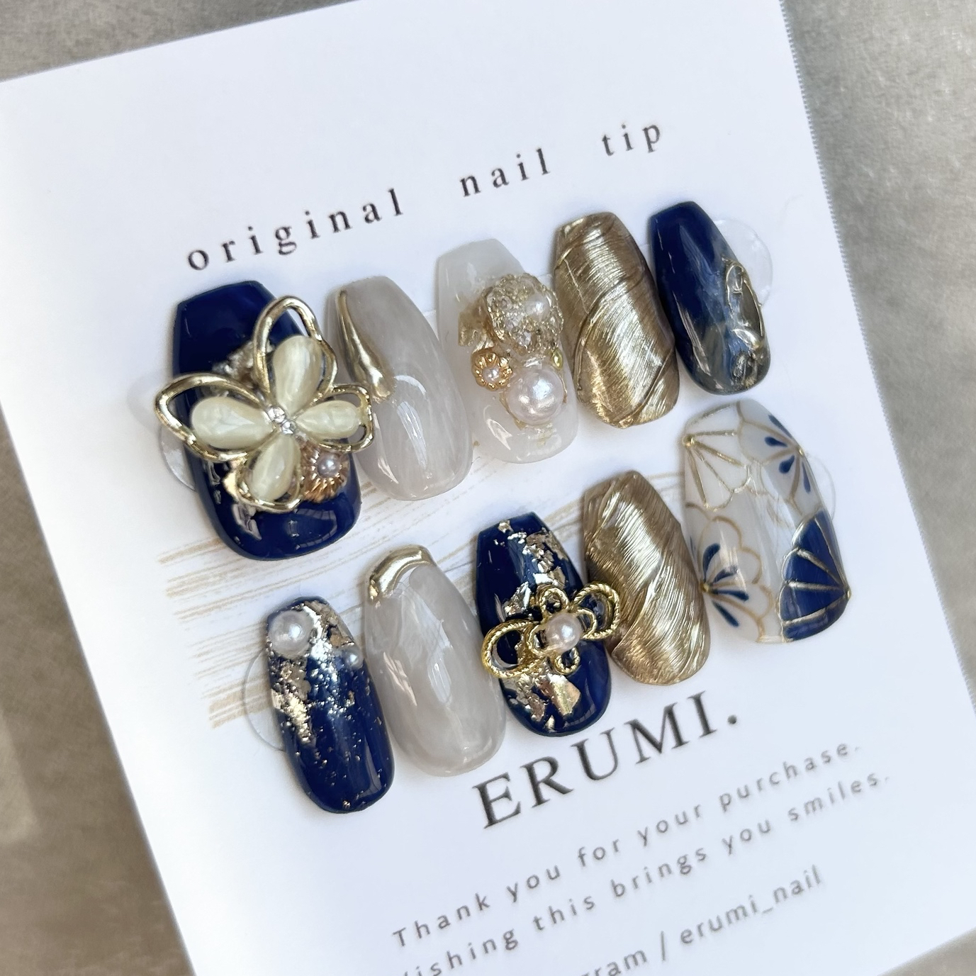 ネイルチップ　ニュアンスネイル　ネイビー　成人式　振袖ネイル　和柄ネイル　卒業式 ネイルチップ ニュアンスネイル 振袖ネイル 和柄ネイル ネイビー