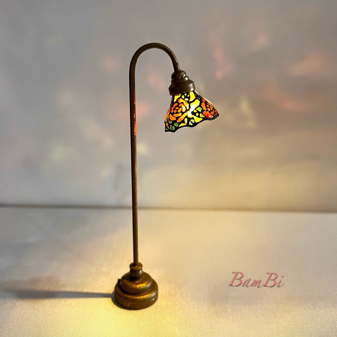 【cinnamon さま】 vintage ❀ ステンドグラスの 小さなランプ cinnamon さま】 vintage ❀ ステンドグラスの 小さなランプ