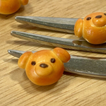 いぬ ぱん １個ミニチュアパン ミニチュアスイーツ フェイクスイーツ フェイクパン 食品サンプル ドールハウス デコパーツ ミニチュアフード 樹脂粘土 シルバニア リカちゃん ぬいぐるみ ドール