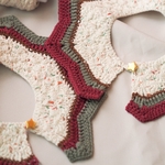 手編みのつけ襟のスタイ　christmas