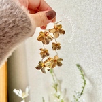 イヤリング ピアス フラワーアクセサリー フラワーピアス  前撮り 大ぶりピアス  ブライダルイヤリング 大ぶりイヤリング 大ぶりピアス ウェディング ブライダルアクセサリー #38