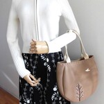 NEW!＊送料込み＊ウール＊シンプル手刺繍のバッグ