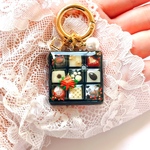 【Xmas】キーホルダー ブラック スクエア