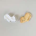 のびをする猫のクッキー型（試作品）