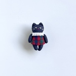 子猫　ブローチ