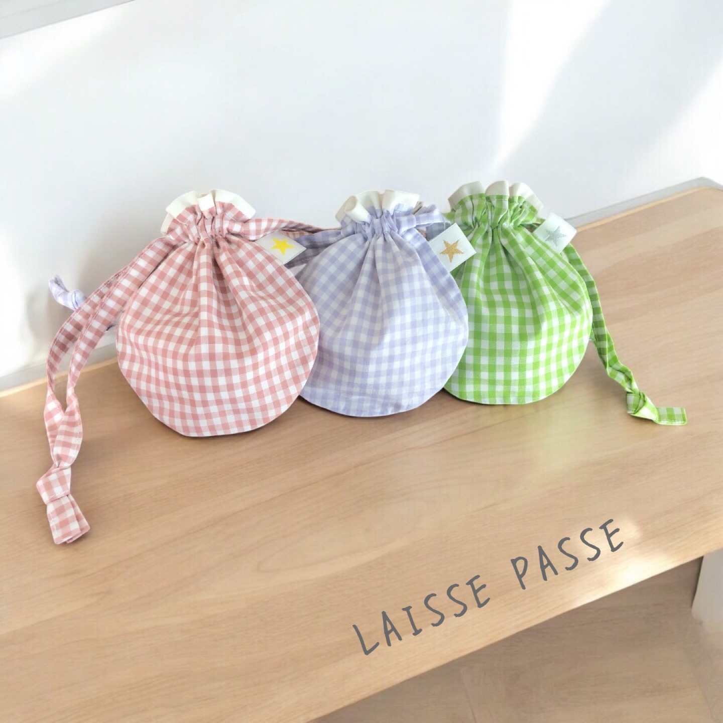 イニシャル刺繍のミニバネ口ポーチ - LAISSE PASSE GALLERY