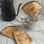 ドリップペーパー風ポーチ / コーヒー豆の刺繍入り