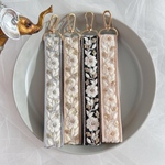 ⑅インド刺繍リボン⑅ハンドストラップ 小花柄