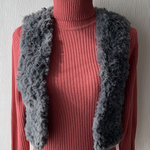 もこもこフェイクファー毛糸のベスト　　