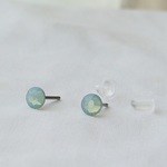 南の海の波の色ピアス