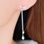 【ピアス/ダブルチェーンリボン（シルバー）】 華奢　揺れる　リボン　デート 　金属アレルギー対応　ジルコニア　春　入学　入園　桜