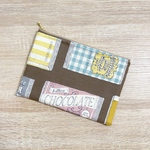   【2024/12/14販売】板チョコ柄（ブラウン）のフラットポーチ