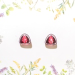 ～小さなピアスシリーズ〜いちご大福のピアス/ノンホールピアス(樹脂イヤリング)