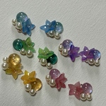 宝石のようにキラキラ輝く　お花　ピアス　/  イヤリング　/ マグネットピアス