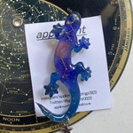 ヤモリの星座のブローチ