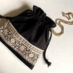 刺繍りぼんのワンマイルバッグ　インド刺繍　ショルダーバッグ　斜めがけBag　巾着バッグ　プレゼント　