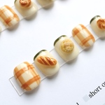 パーツ変更可能🥐🍞🥖パンネイル　パン　ミニチュアパン　ミニチュア細工　ミニチュア　ネイルチップ　ネイルチップオーダー　サイズオーダー　トレンドネイル　冬ネイル　食べ物ネイル　かわいいネイル　
