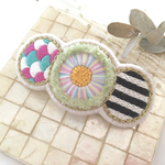 モコモコ刺繍バレッタ
