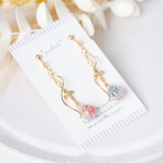 女性らしい華奢なきらめき＊かすみ草とウェーブロングアクセサリー