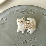 goshic ichigo様専用　猫のブローチ　陶器