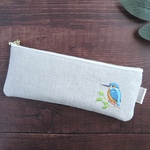 カワセミの刺繍リネンペンケース【生成り】 