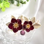 🎄クリスマスローズの髪飾り🎄　Xmas パーティ　ヘアクリップ　ヘアコーム　ヘアアクセサリー　ディップアート　ディップフラワー