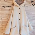 a.myu 上質woolとトリコロール　オフホワイト　ポンチョ