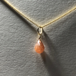 ネックレスチャーム／サンストーン(小)