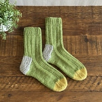 <キッズ>手編み＊毛糸の靴下ウール100％＊緑＆グレー＆黄