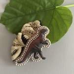 恐竜ブローチ🦖茶インド　1211