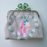 刺繍 がま口ポーチ