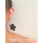 ヒラヒラ♡ お花 チョコレートブラック しずくフープ ノンホールピアス