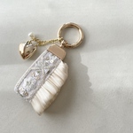 刺繍リボンのキーチャーム 