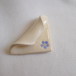 巻紙風の箸置き（青花）