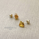  【原石ピアス】蜂蜜色のメキシコ産アンバー（琥珀)ピアス4