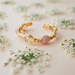 knot ring サクラ舞うお花のオープンリング　金属アレルギー対応　フリーサイズ　お花　指輪　ニッケルフリー