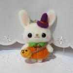 ハロウィン　うさぎさんストラップ　かぼちゃ