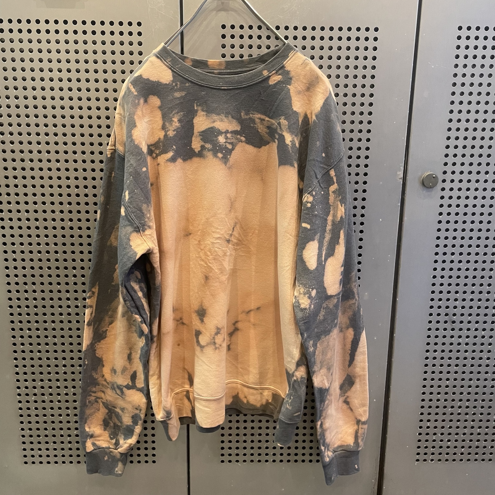 古着　sweat スウェット　トレーナー　ブリーチsweat リメイク　個性派 古着 ヴィンテージ vintage sweat スウェット トレーナー