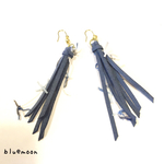 秋色ブルーのタッセルピアス♡に♡