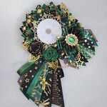 痛ロゼット ロゼット 缶バッジ 推し ダークグリーン 弓の花の葉のタッセル 58mm 65mm 75mm サイズ 缶バッジ用 ロゼット推し活 オーダー