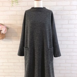 🌟　新作1点限定　　ダブルフェイスニットとウール袖のハイネックシンプルワンピ　🌟