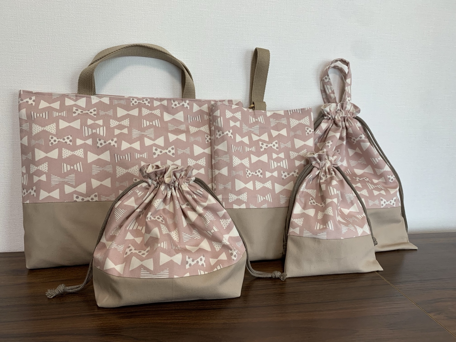 入園入学セット　リボン　くすみピンク　女の子　大人かわいい　ナチュラル lessonbag5setranktop.jpg