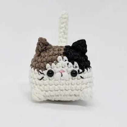あみぐるみ　三毛猫ちゃん　コロコロおチビ　ストラップ　他２点